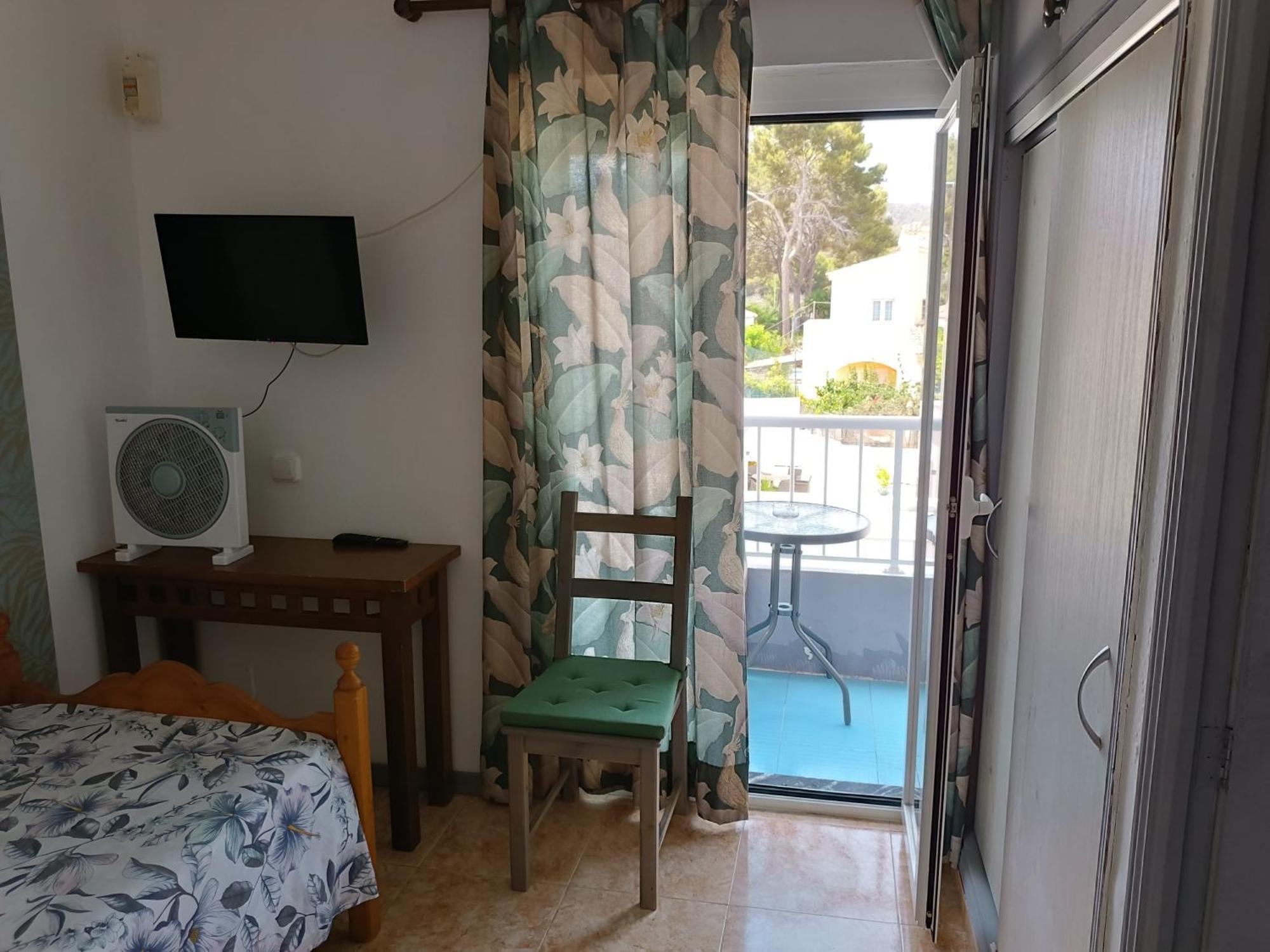 Hostal Belgica Palmanova Quarto foto