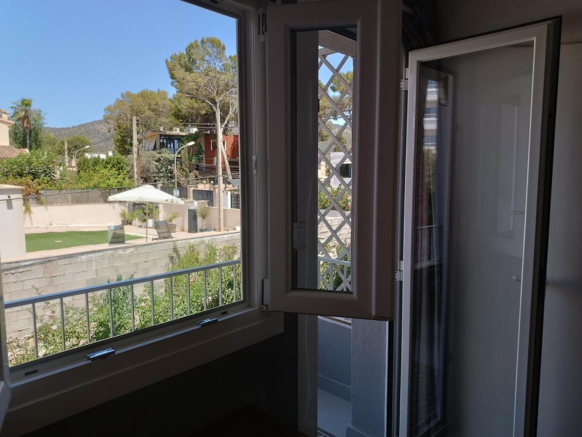 Hostal Belgica Palmanova Quarto foto